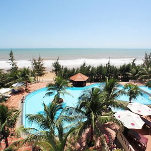 Golden Coast Resort & Spa